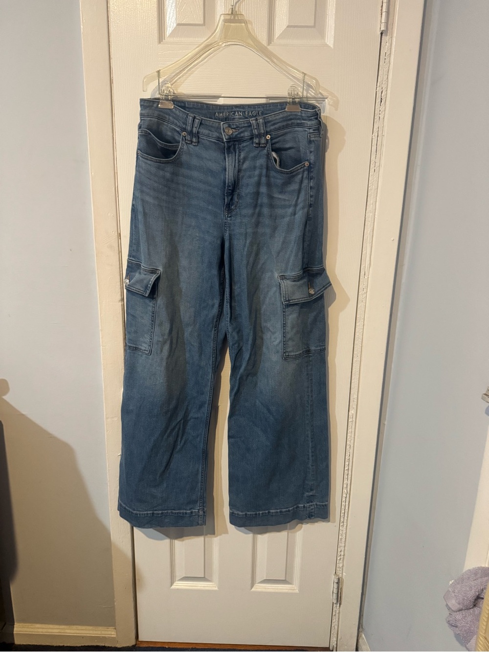 american eagle cargo pocket jeans